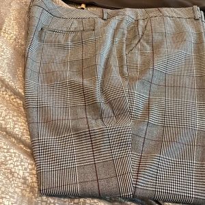 Women’s Trouser Size 22W- plaid